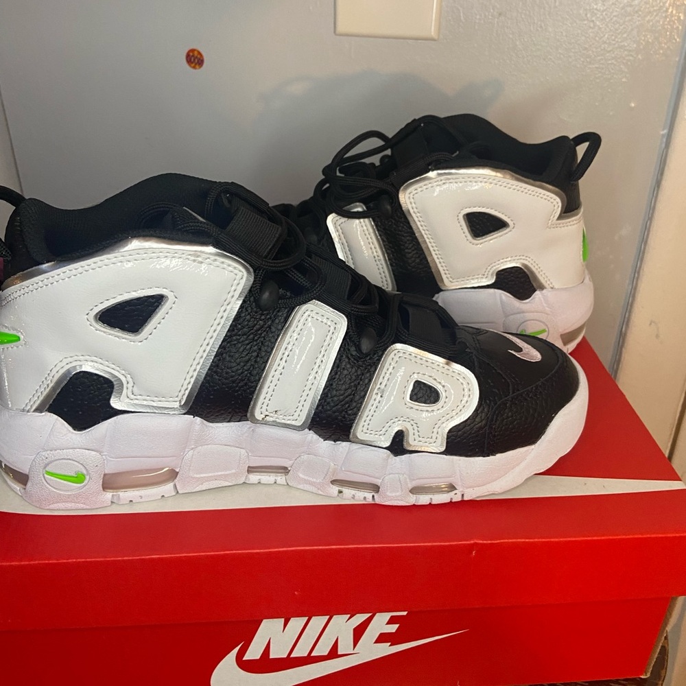 Womens nike uptempo shoes